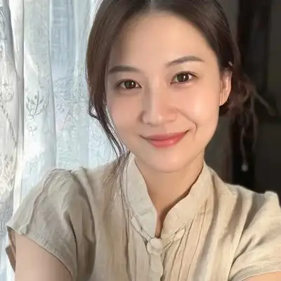 邓恒英